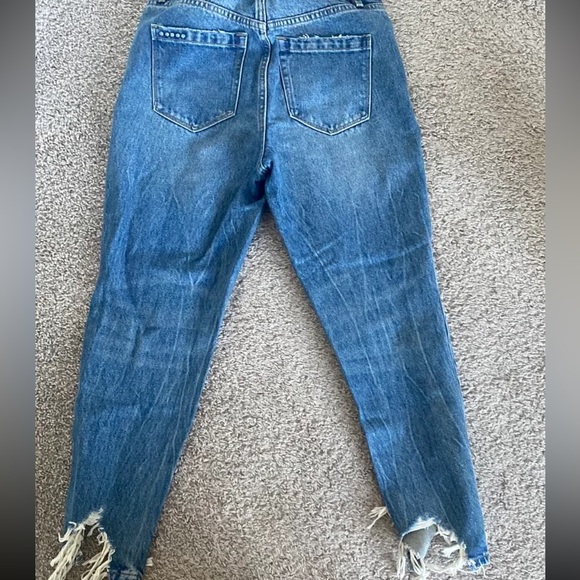 Blank NYC Madison Crop High Rise - Picture 4 of 6